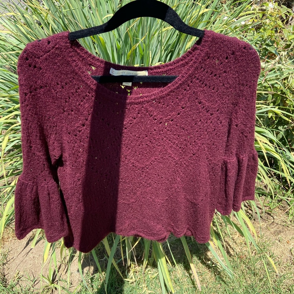 Bell sleeve top